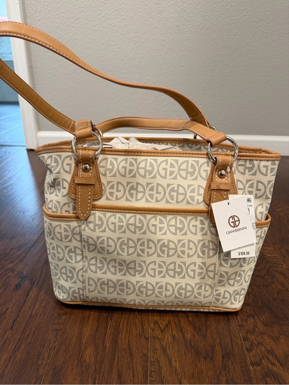 Giani Bernini Cream Logo Shoulder Bag with Tan Trim | NEW WITH TAGS
